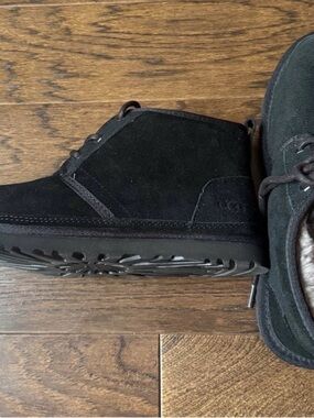 UGG Men's Black Suede Chukka Boot - Lace Up